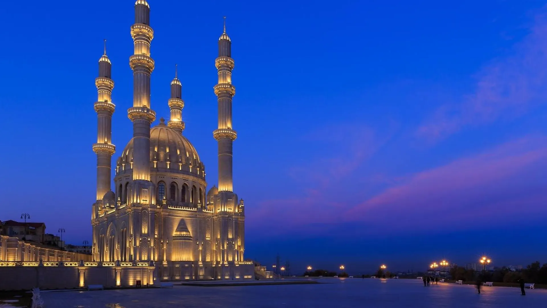 Family Hotel Grand Mirror  Baku