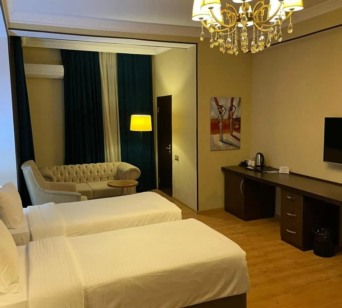 Family Hotel Grand Mirror Baku